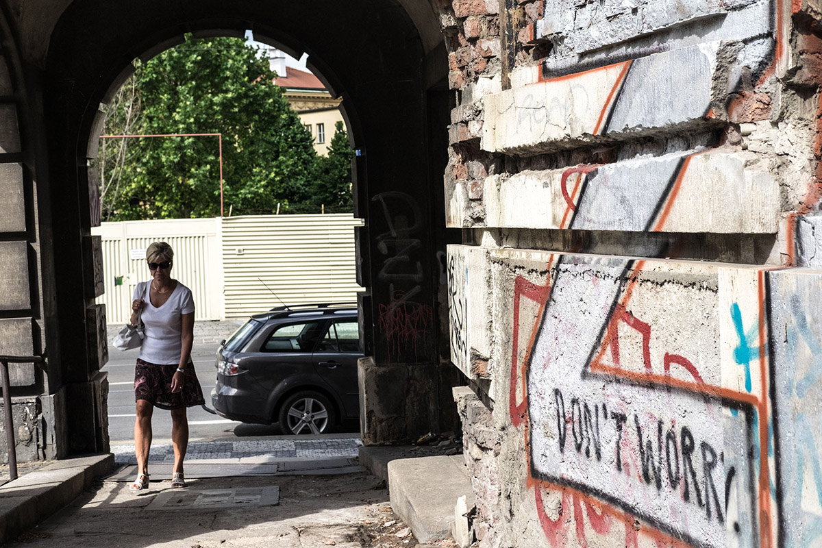 Donald van Tol, Sleep Naked, Don't Worry, Praag