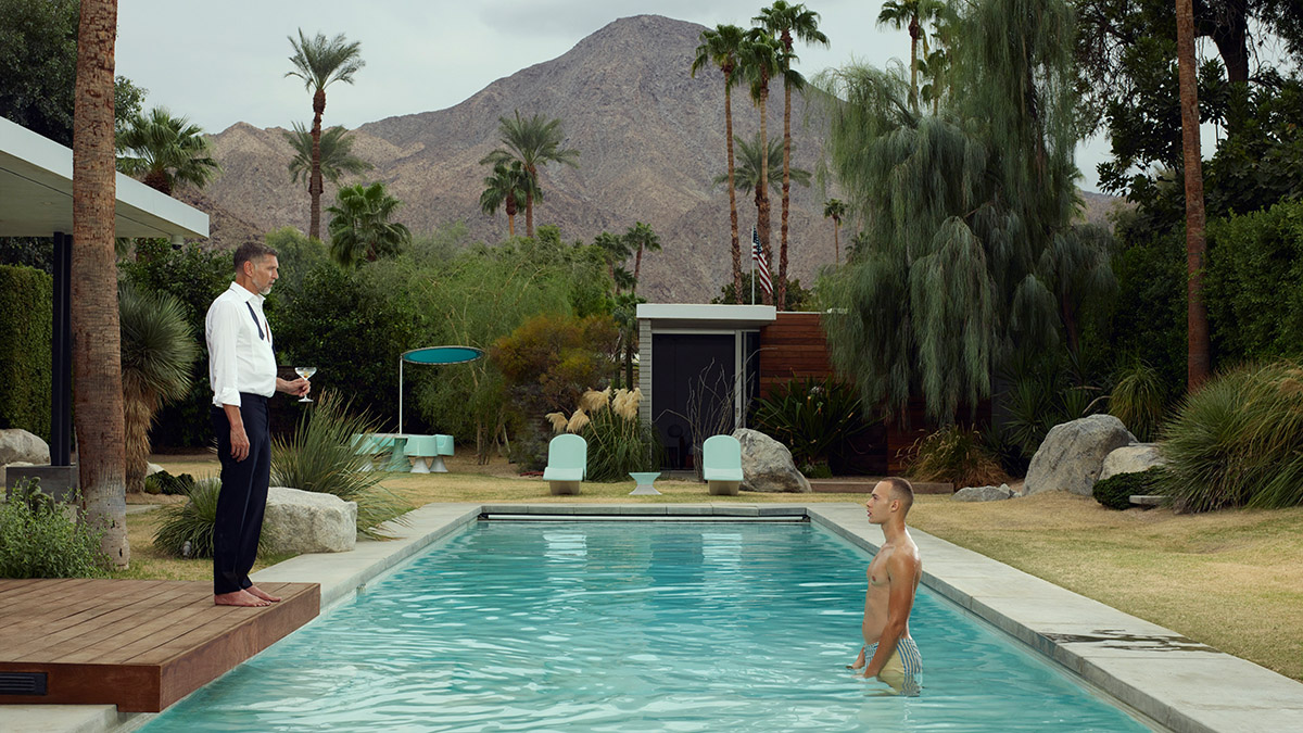 Erwin Olaf, Palm Springs, American Dream, Self-Portrait with Alex I, 2018, Estate Erwin Olaf, courtesy Galerie Ron Mandos Amsterdam