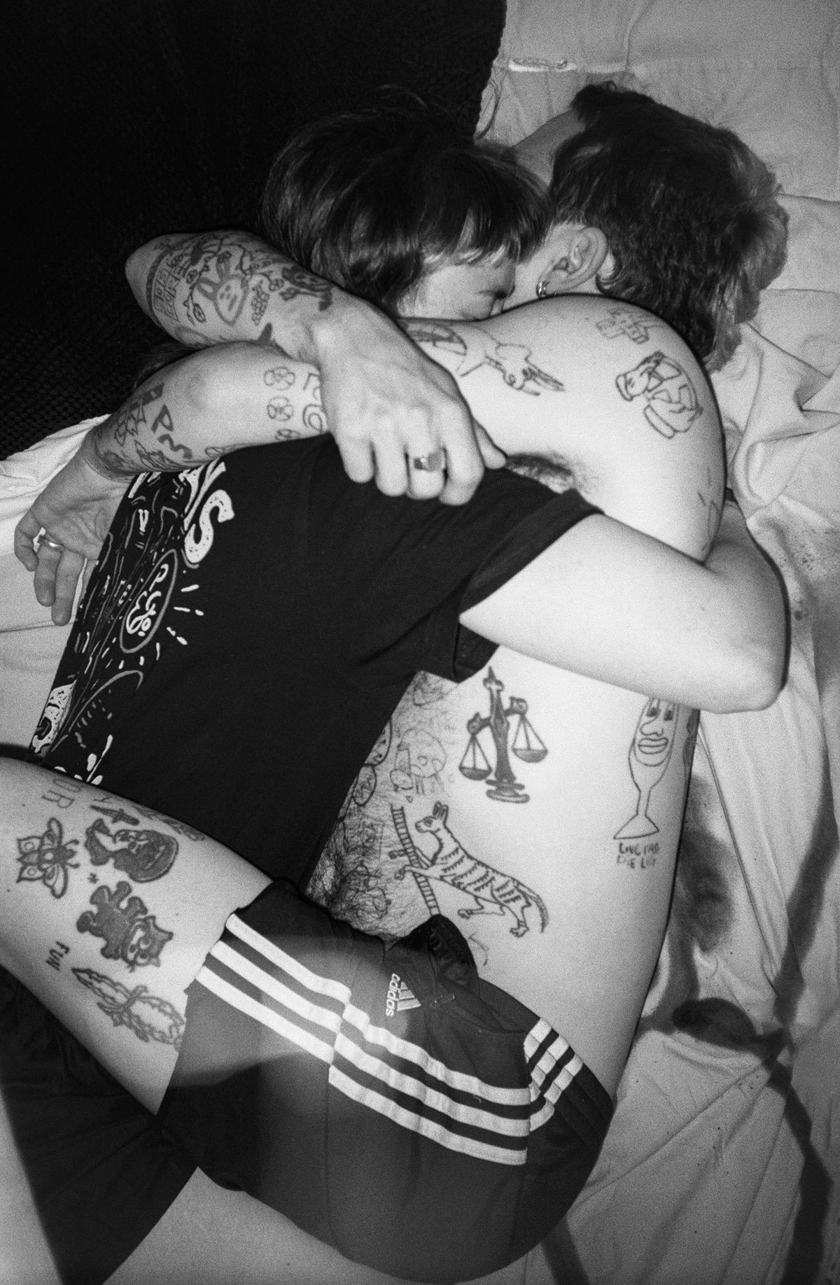 Floor Martens, Omhelzing