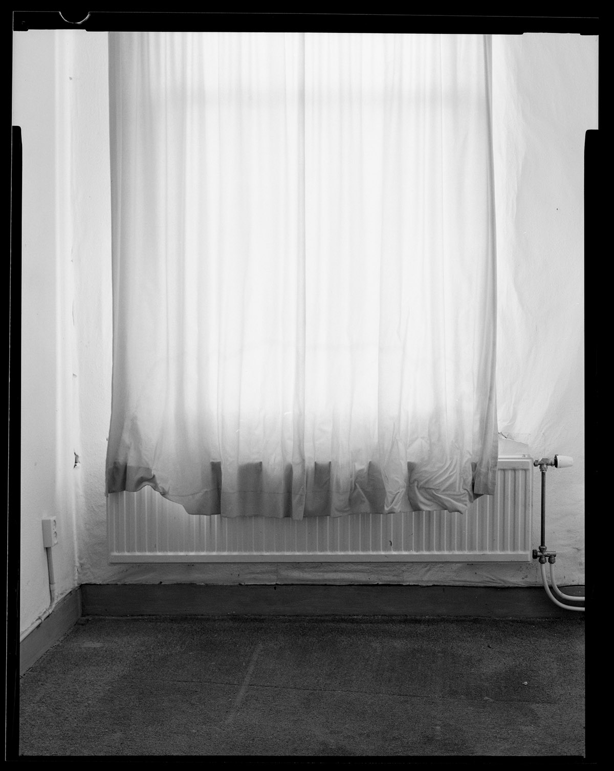 Bram Engelaar, Gordijn