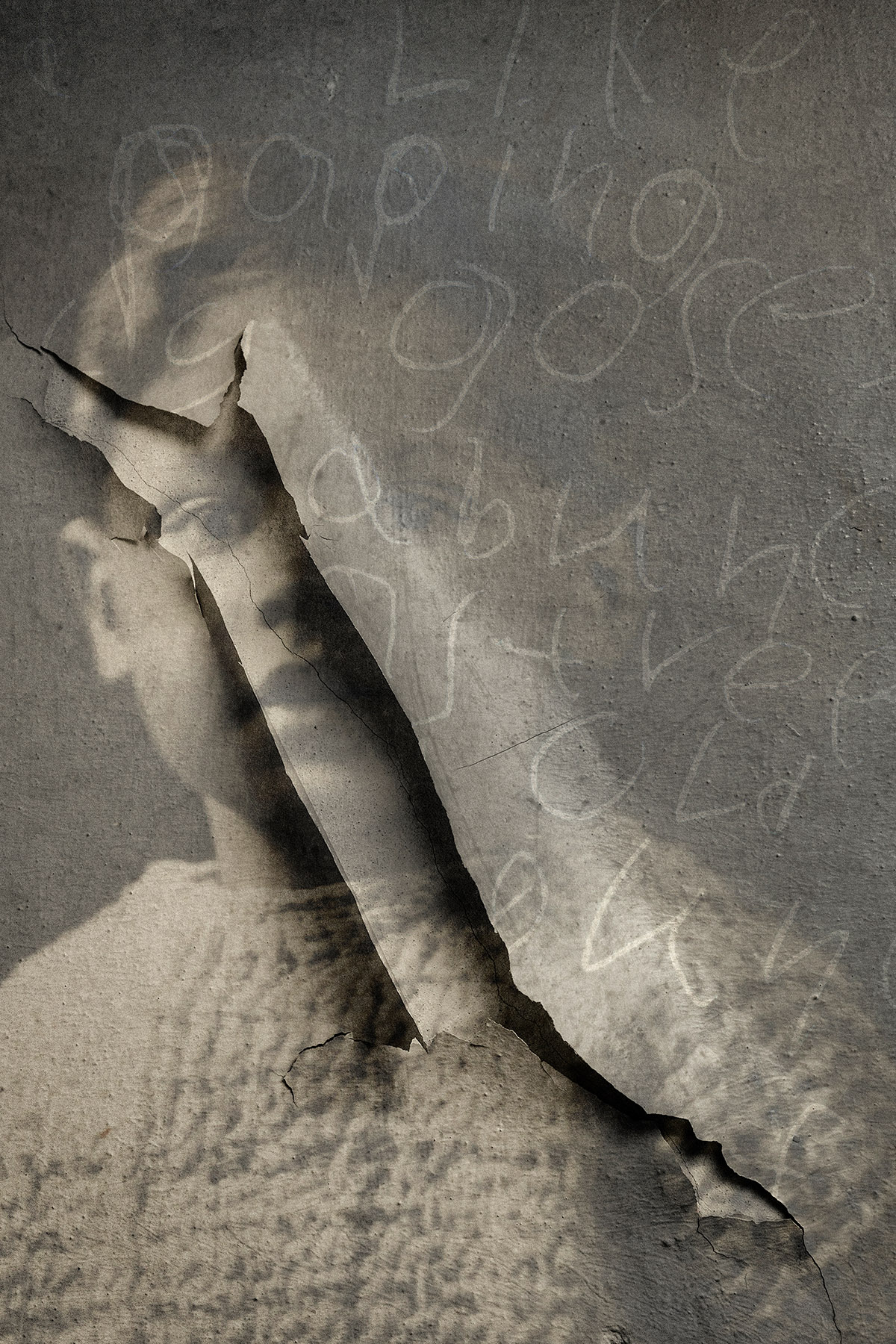 Greet van Dam, What is left behind...