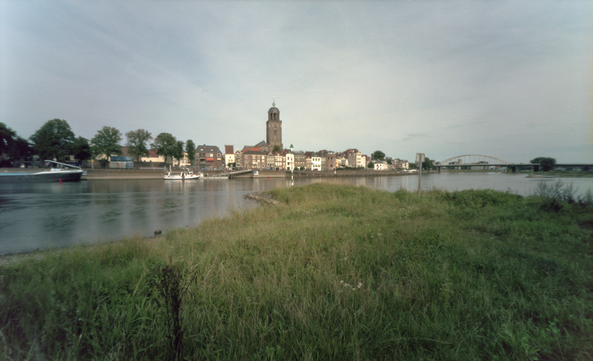 Van Kinderdijk tot Kampen. Foto's met pinhole camera