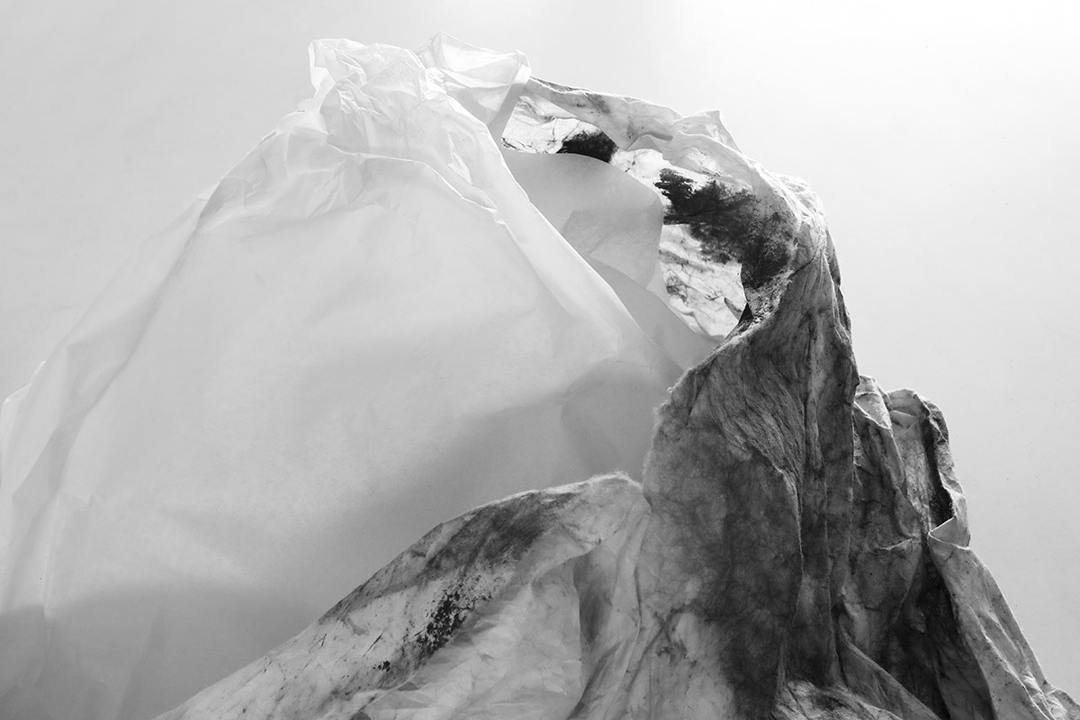 Rieja van Aart, Paper