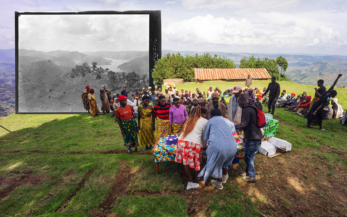 09Digitale collage van foto's gemaakt, respectievelijk, in 1935 door Paul Julien met een man in Gaoua, Opper Volta, en door Andrea Stultiens in 2015 samen met een muzikant van Kika Troupe uit Oeganda. Collage, Andrea Stultiens