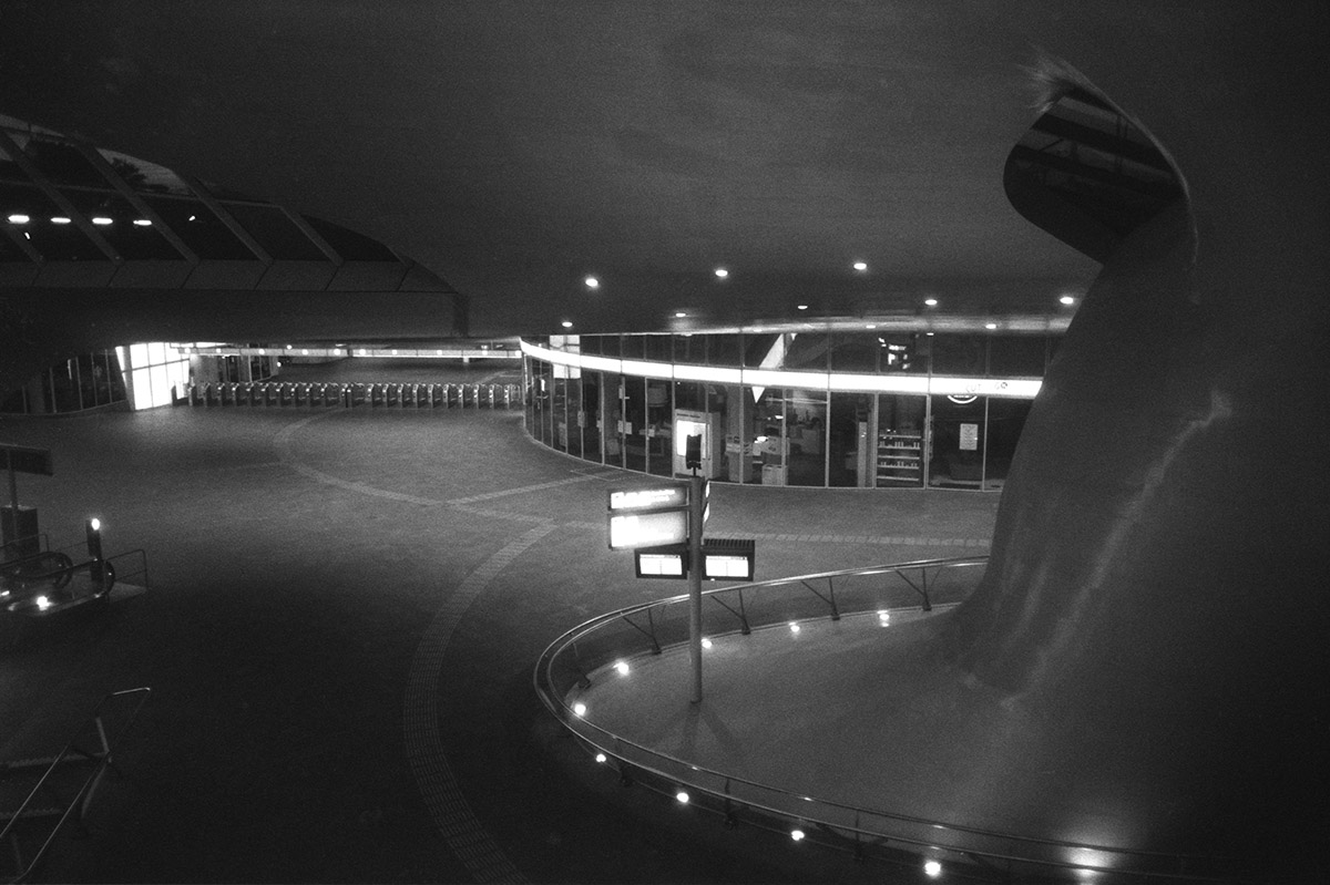 Miyuki Okuyama, Nightfall, Centraal Station Arnhem, (2020).